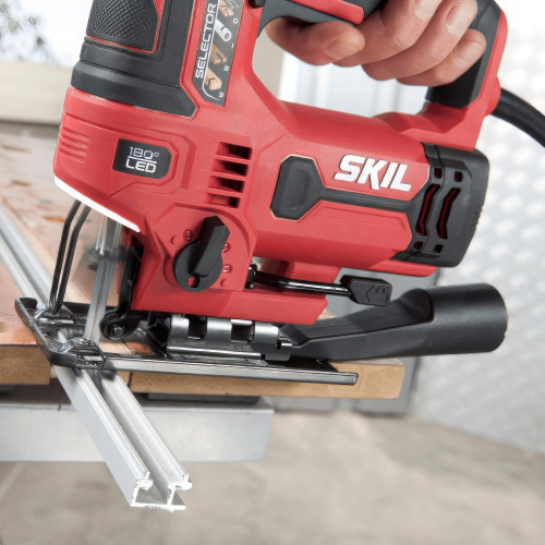 Лобзиковая пила SKIL JS3149, 680Вт